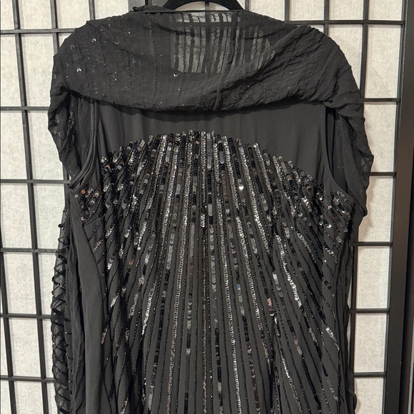 MacDuggal Black Embellished Beaded Column Cape Gown size 18 - Picture 8 of 15
